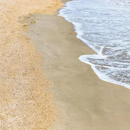 Apartup Beachfront Deluxe Denia