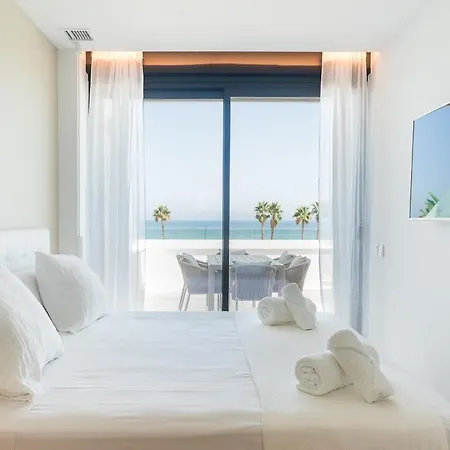Apartup Beachfront Deluxe * Dénia